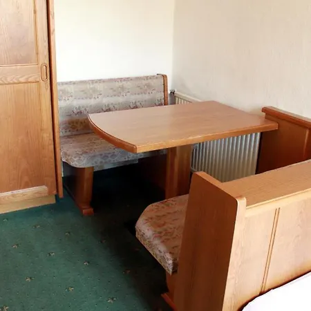 Hotel Altpradl 3*