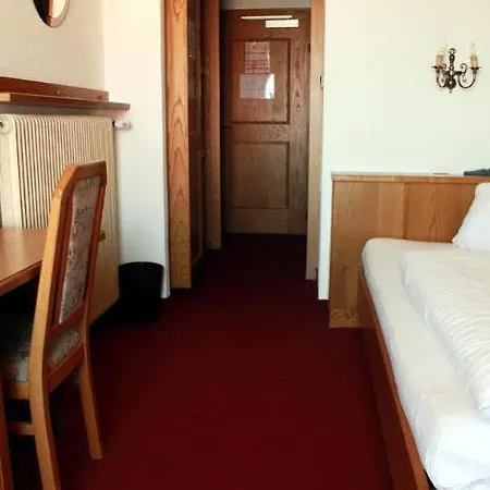 Altpradl Hotel 3*