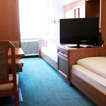 Hotel Altpradl 3*